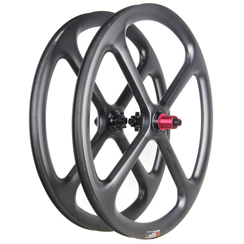 4 spoke carbon wheel